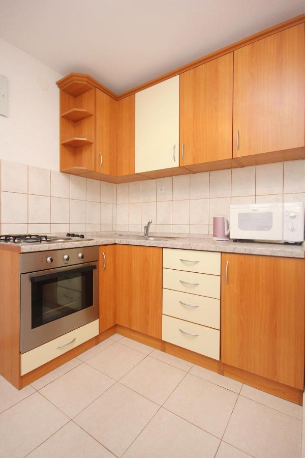 Apartments With A Parking Space Pag - 9388 Паг Екстериор снимка