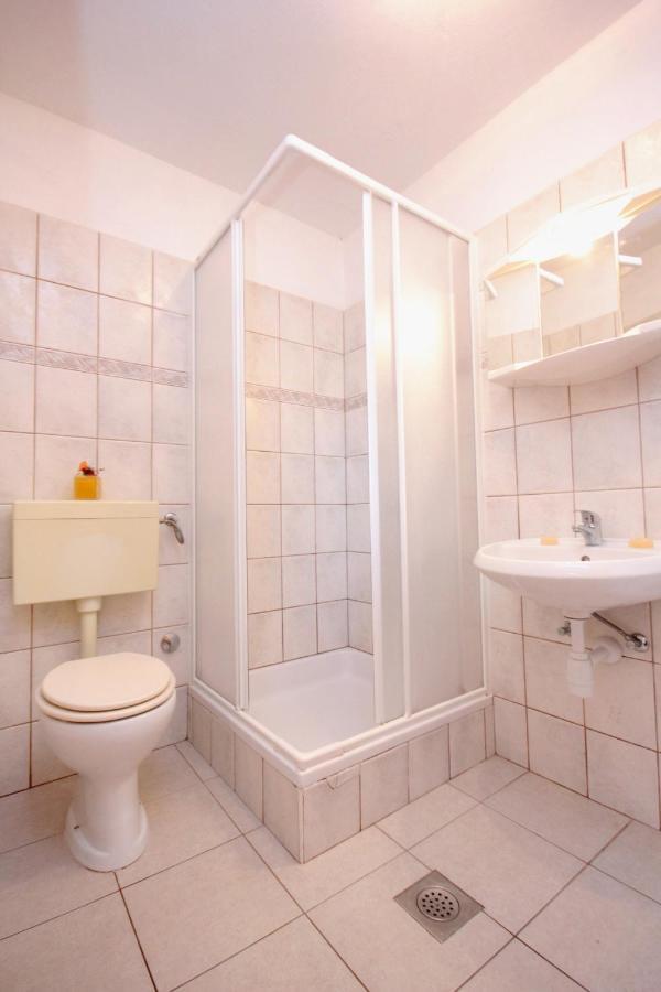 Apartments With A Parking Space Pag - 9388 Паг Екстериор снимка
