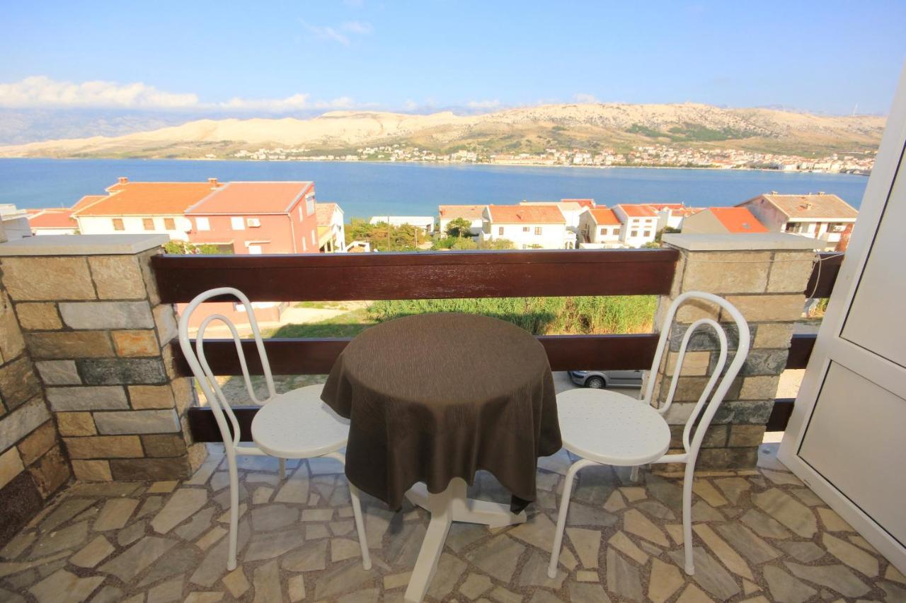 Apartments With A Parking Space Pag - 9388 Паг Екстериор снимка